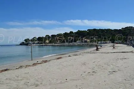 Appartement 301-studio Au Calme Entierement Renove Antibes